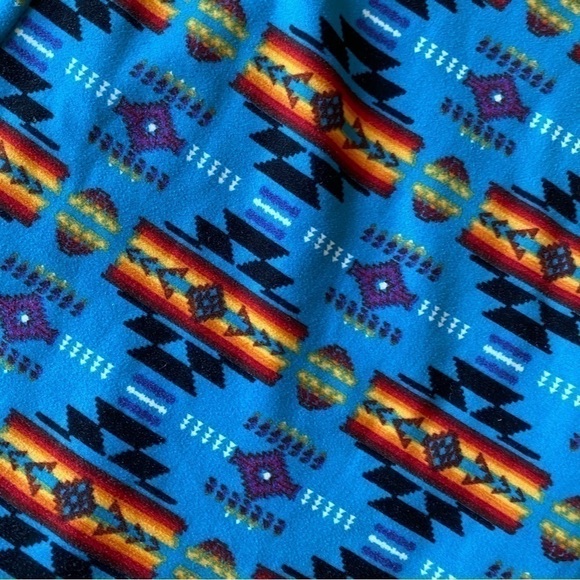 Tribal print stretchy onesie. Size 18 Months - Picture 10 of 13